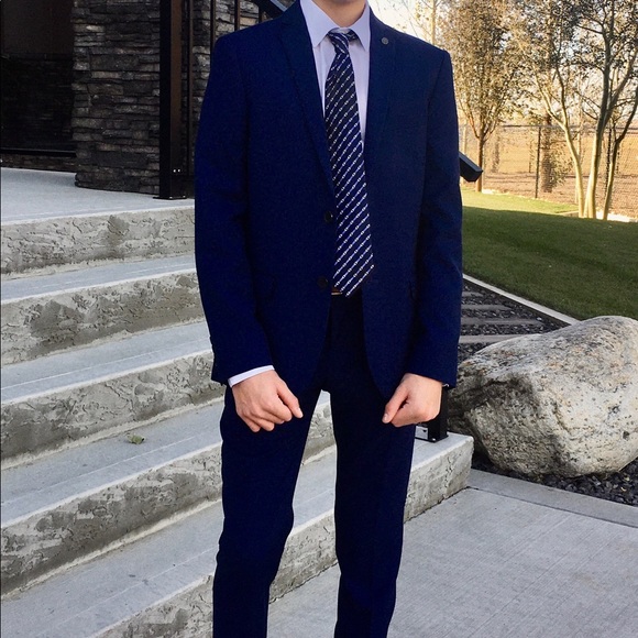 Men’s 2 pc suit - Picture 7 of 7